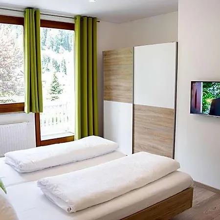 Klamberghof Burgstaller Otel 3*