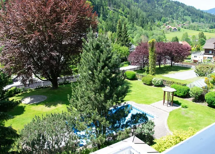 Klamberghof Burgstaller 3* 湖畔的费尔德