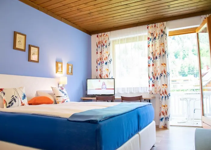 酒店 Klamberghof Burgstaller 湖畔的费尔德