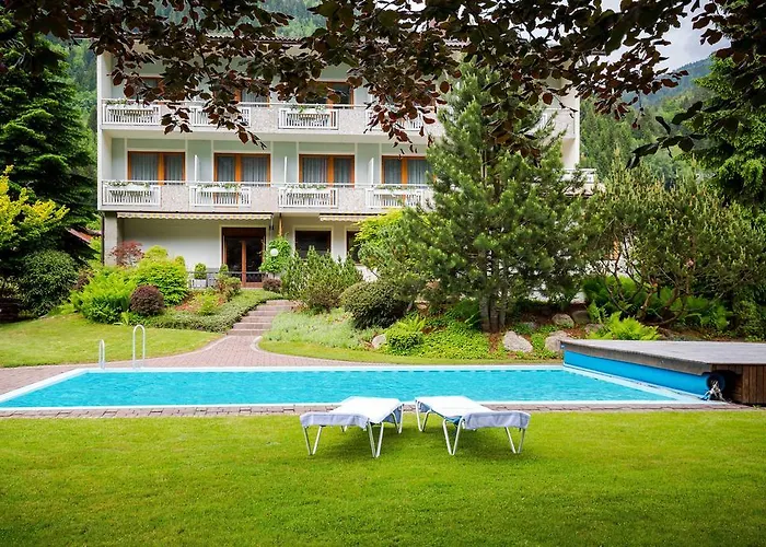 Klamberghof Burgstaller 酒店 3*