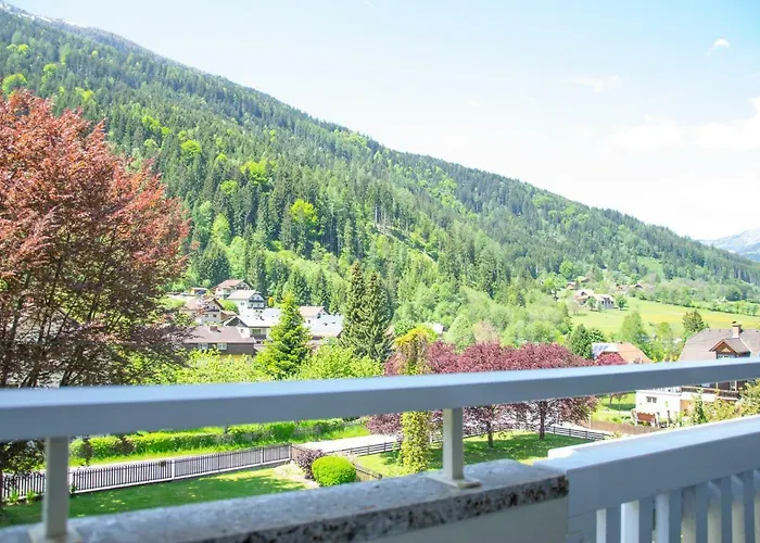 Klamberghof Burgstaller 3* 湖畔的费尔德